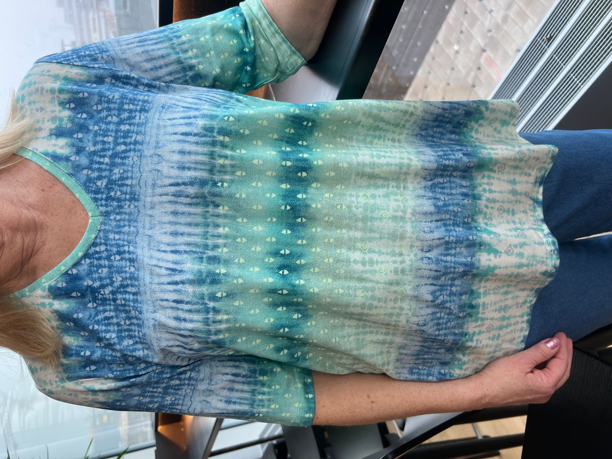 Lisen t-shirt mint batikk