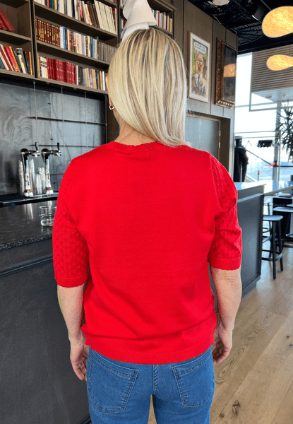 Hovedbilde Lisen strikket topp rød