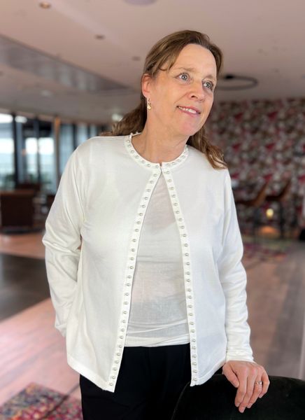 Hovedbilde Helga cardigan kremhvit perle