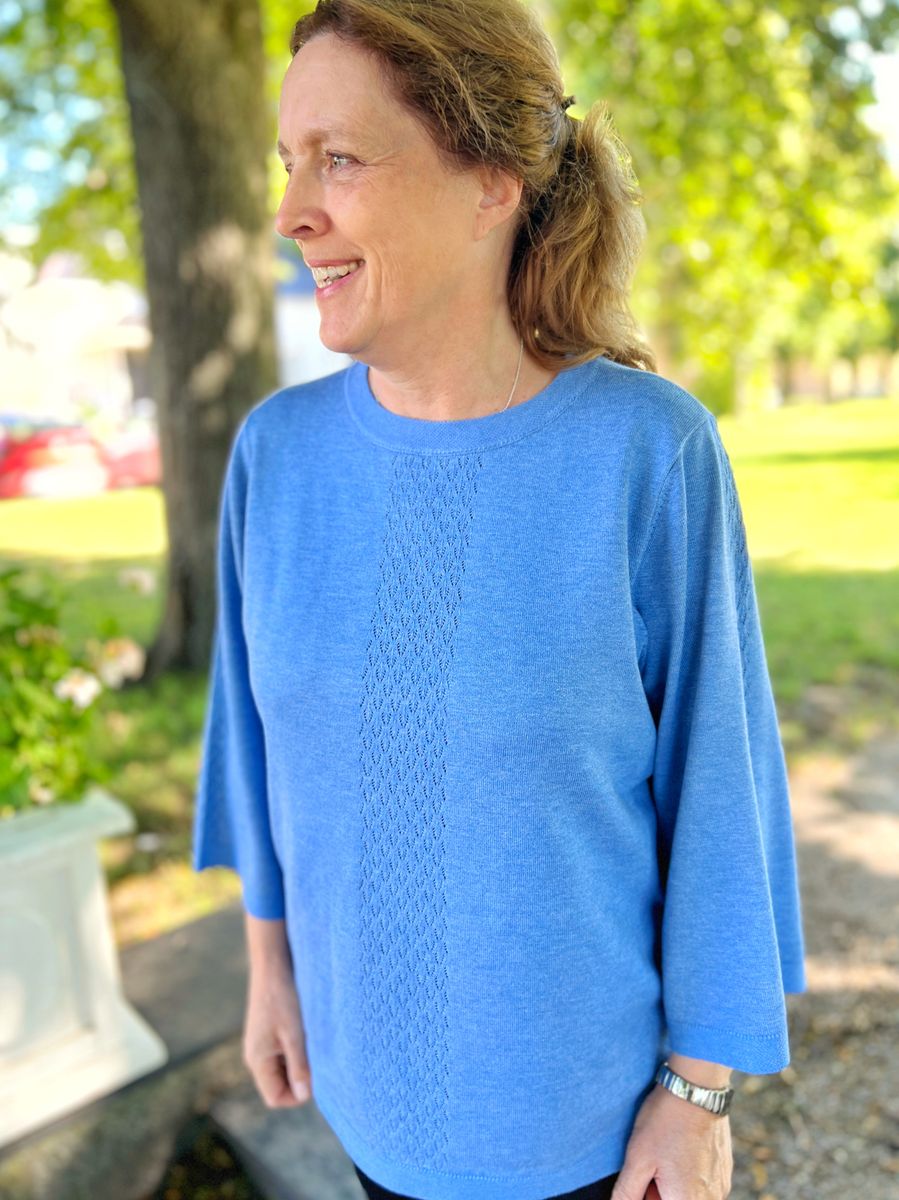 Sissel genser himmelblå