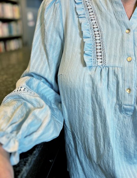 Hovedbilde Tonje bluse lys blå