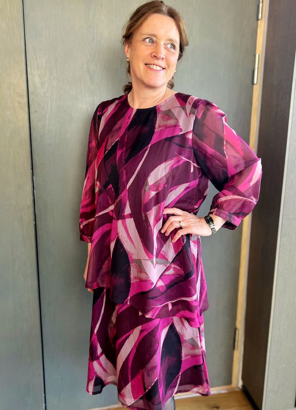 Kjersti tryllekjole fuksia