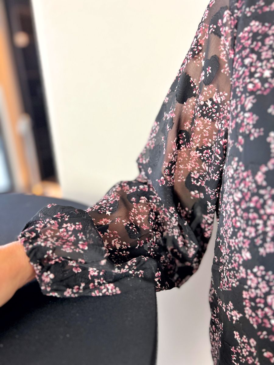 Line chiffonbluse burgunder blomst
