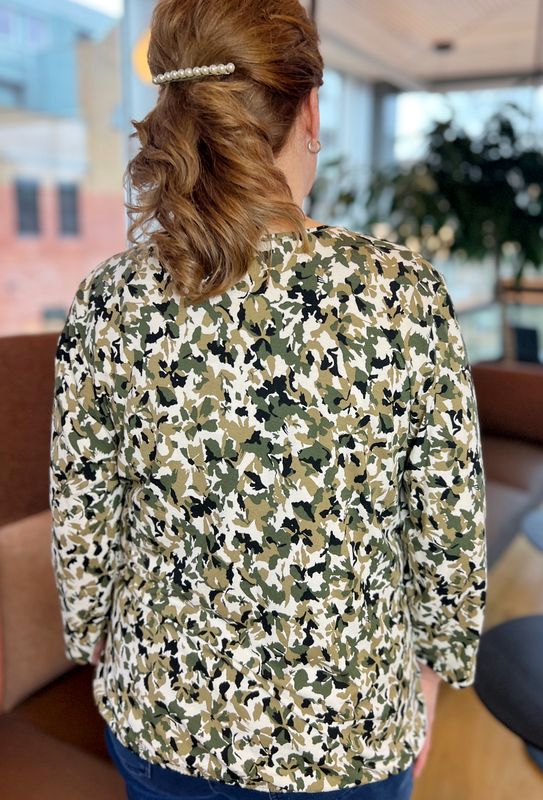 Inger topp olivenblomst