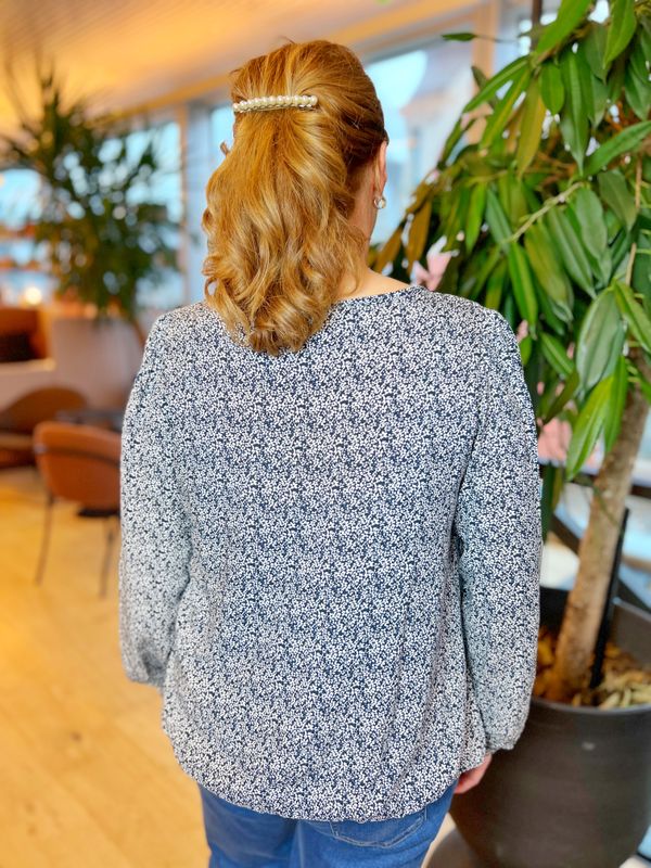 Irene bluse ditsy flower blue